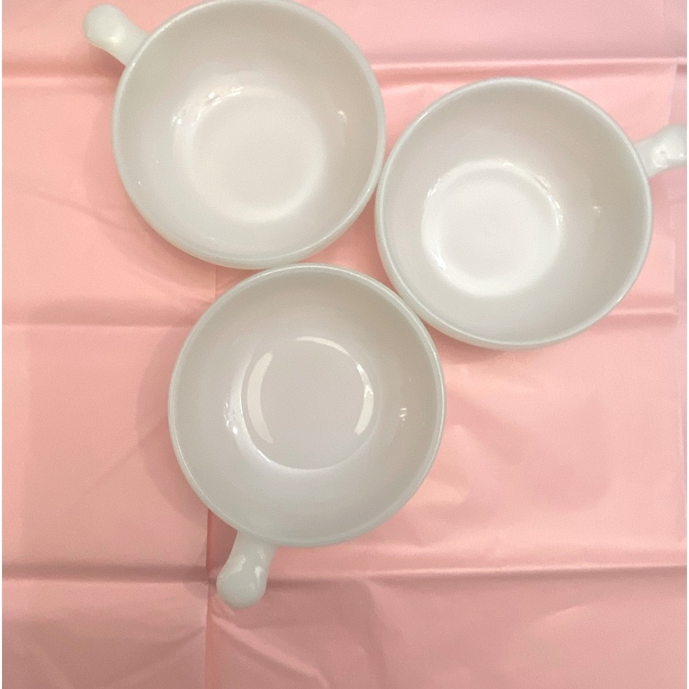VINTAGE SET OF 3 GLASBAKE MILK GLASS 11 ounce or 330ml DISHES WITH HANDLES